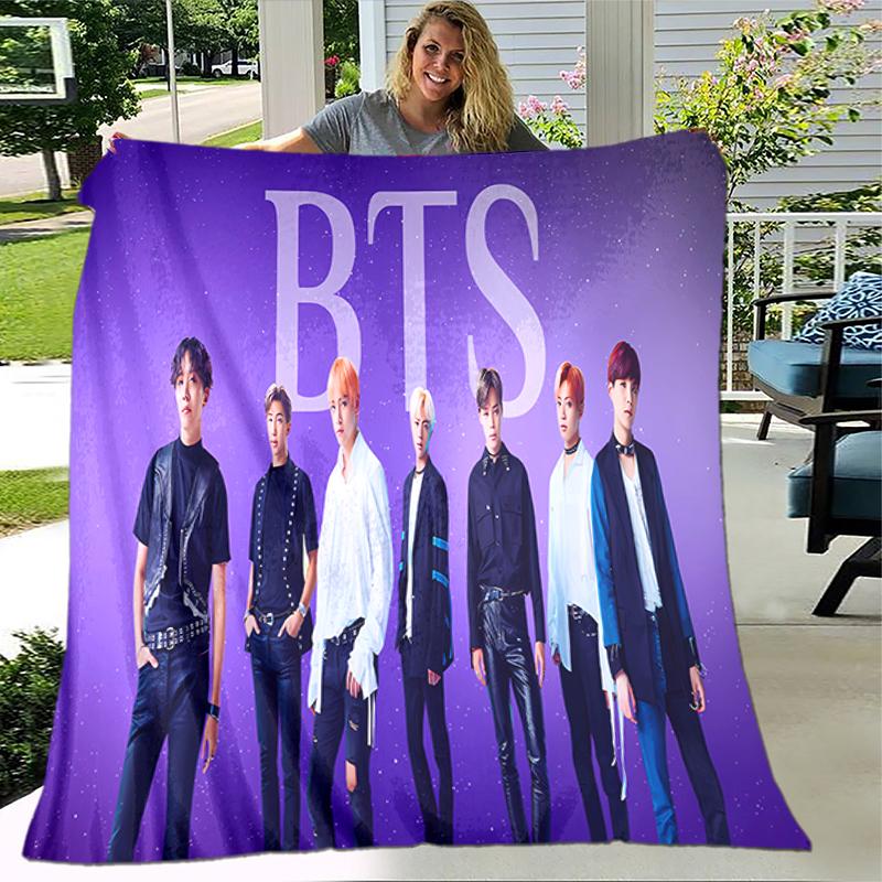 1pc Blanket Kpop Print Design, Lightweight Blanket for Sofa, Bed- Soft &Warm, Gift for All Seasons like Christmas, Halloween