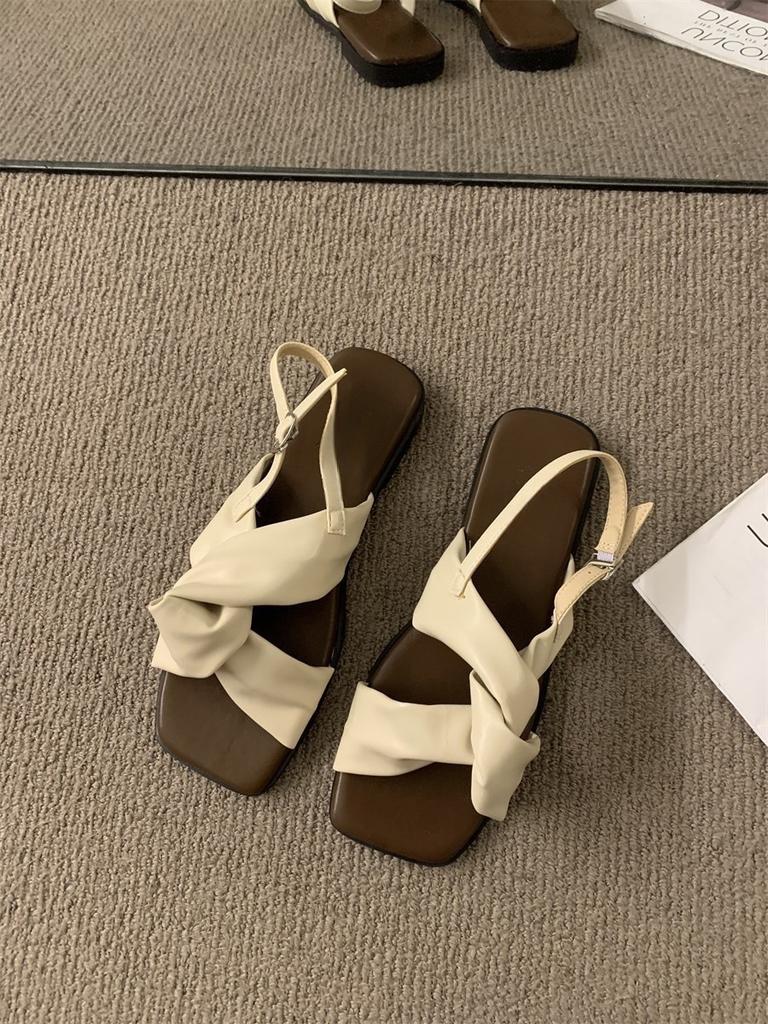 New retro flat-bottomed open-toed sandals women's shoes casual beach soft-soled skirt shoes