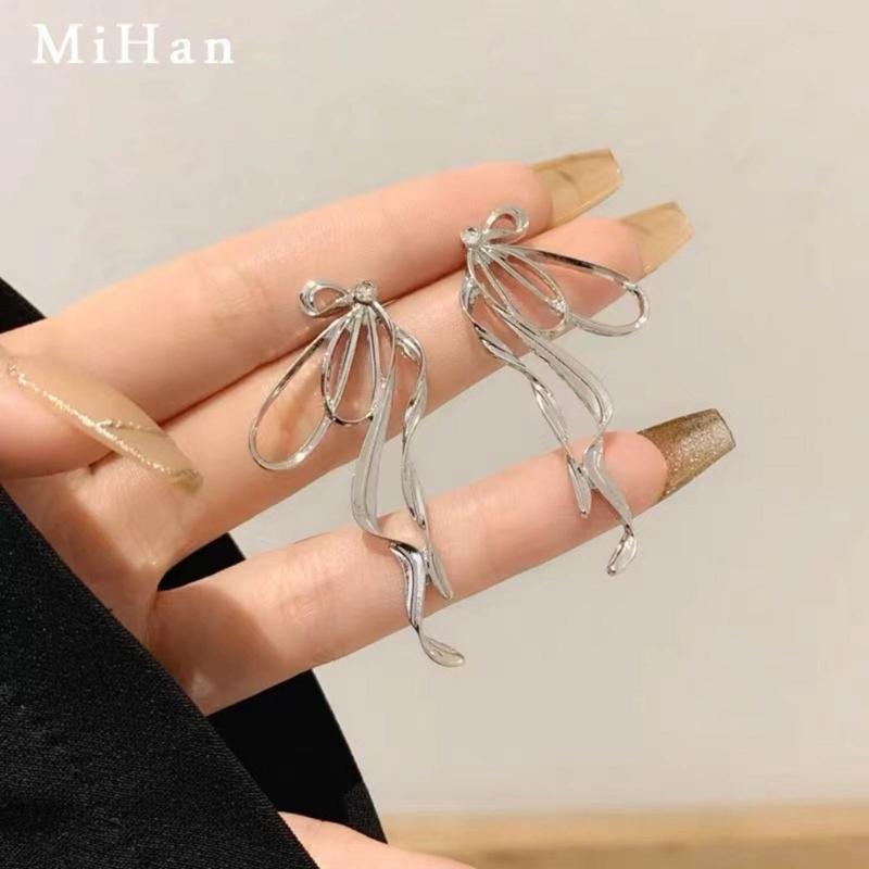 Exquisite Exaggerated Big Long Bowknot Earrings for Women Fashion Irregular Metal Line Bow Earring Party Jewelry Gift