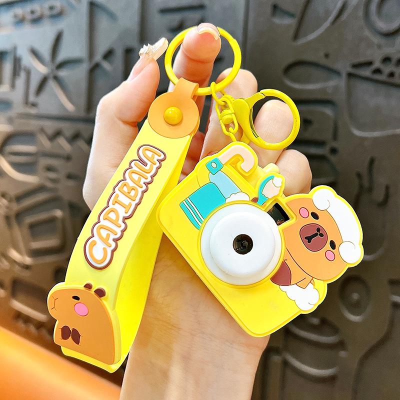 

Creative Capibara Projection Camera Keychain Backpack Pendant Decoration
