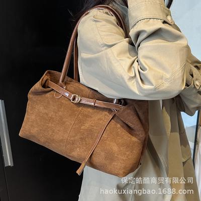 Autumn and Winter Retro Large-capacity Suede Bag Women's 2025 New Casual Commuter Shoulder Bag Portable Tote Bag