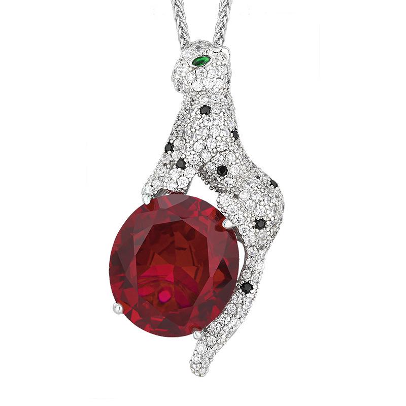 Autumn And Winter Jewelry Simulation Red Corundum Retro Leopard Pendant Necklace Main Stone 18 * 20