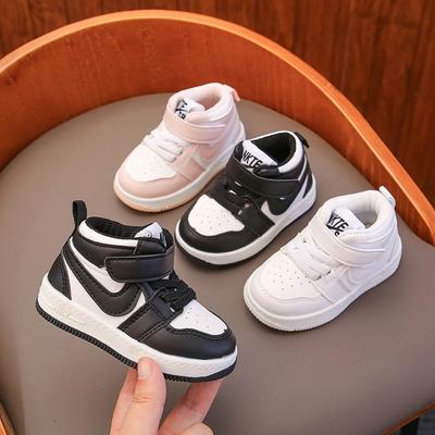 Kindersportschuhe Jungen und Mädchen Board-Schuhe 2022 Frühling und Herbst Jungen Babyschuhe einzelne Schuhe Kleinkindschuhe kleine weiße Schuhe
