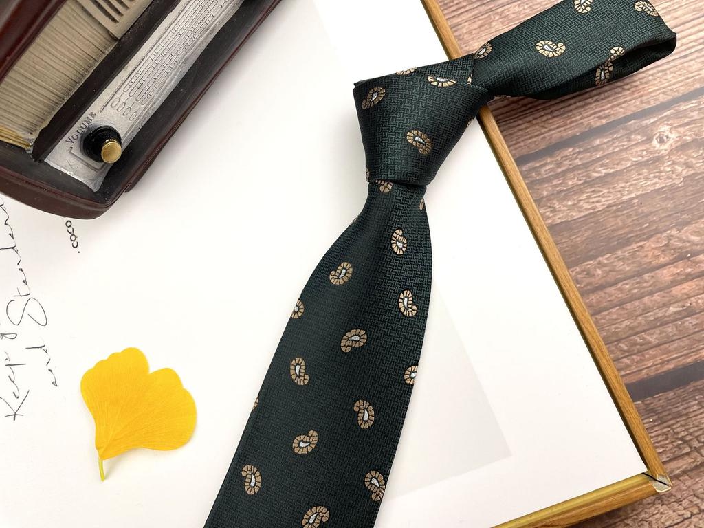 Men'S Retro Tie Dark Red Pattern British 8Cm High-End Formal Dress Casual, Professional Business Striped Wedding Tide