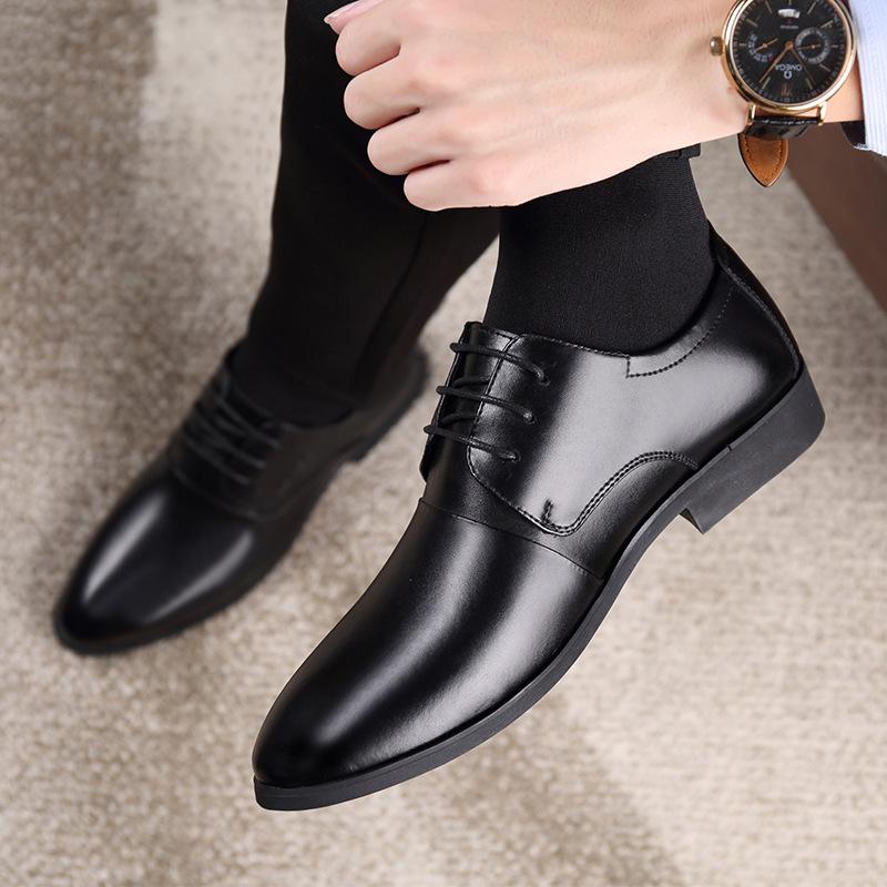 Leather shoes men's business dress casual shoes breathable British pedal 2025 autumn new pointed men's leather shoes