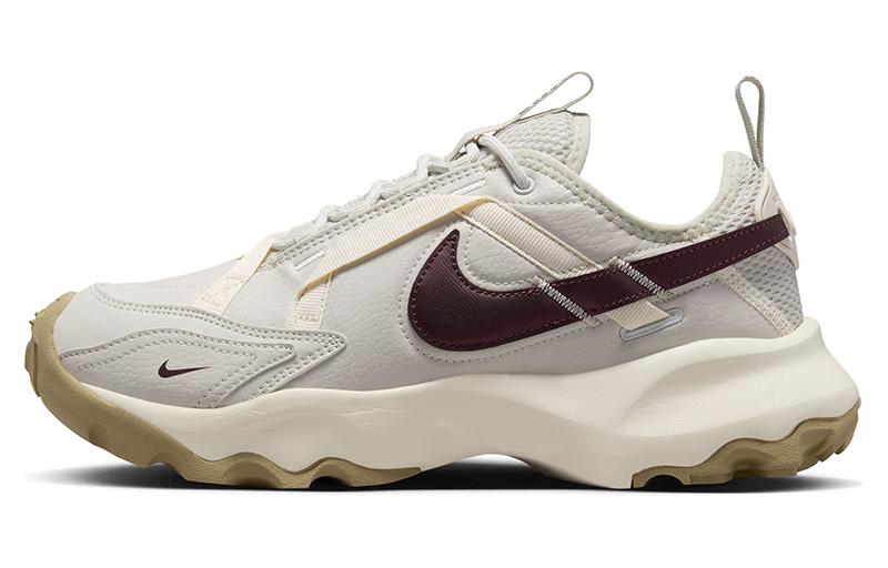 Nike Women s TC 7900  Light Bone Burgundy Crush  DD9682-003 36