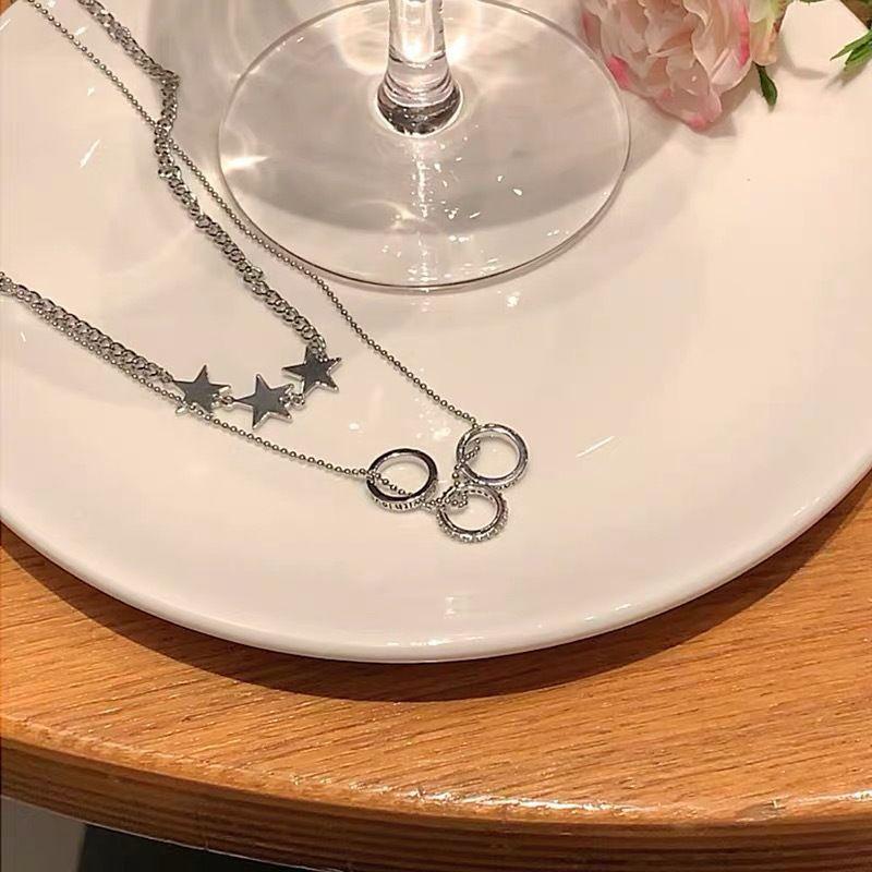 Double-layer stars stacked necklace, versatile, simple personality, light luxury, five-pointed star niche design necklace woman