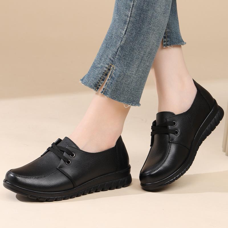 2026 Autumn One Foot Soft Leather Anti Slip Single Shoe Flat Women's Shoes