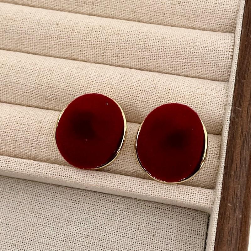 Red Velvet Retro Hong Kong Style Stud Earrings for Women - Autumn/Winter 2025 High-End Niche Ear Accessories.