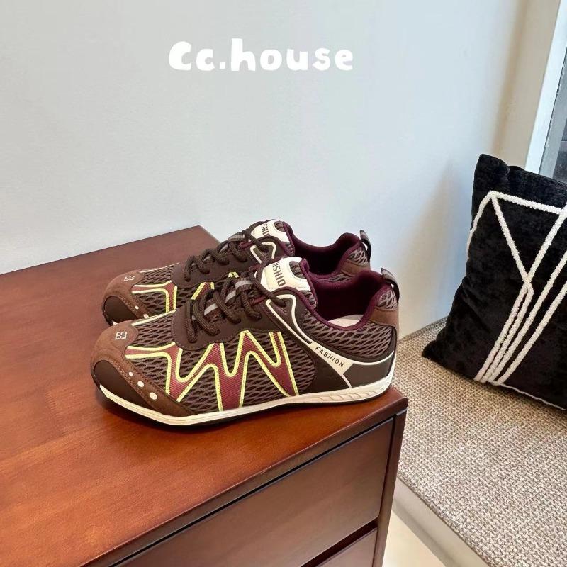 Leather casual sports board shoes mesh breathable sneakers outdoor mountaineering running soft sole fitness women