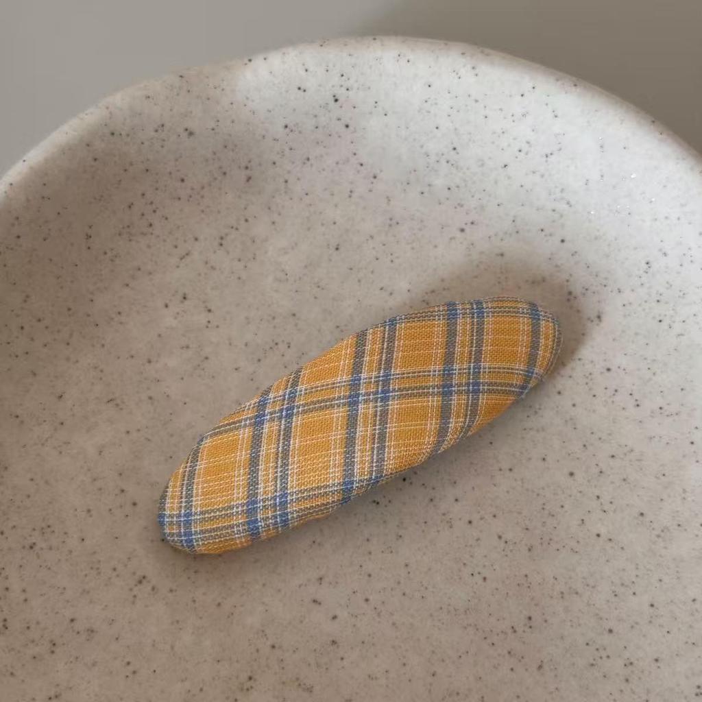 Korean Plaid Floral Oval Hair Clip - Cute & Simple Hair Accessory