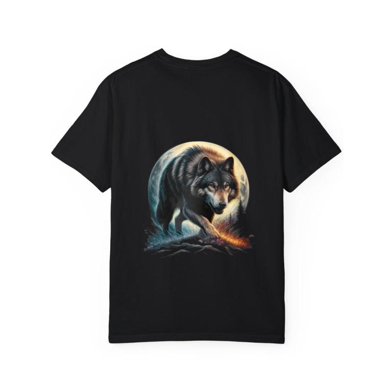 Wolf T-Shirt White Wolf and Moon Print for Outdoor and Casual Wear