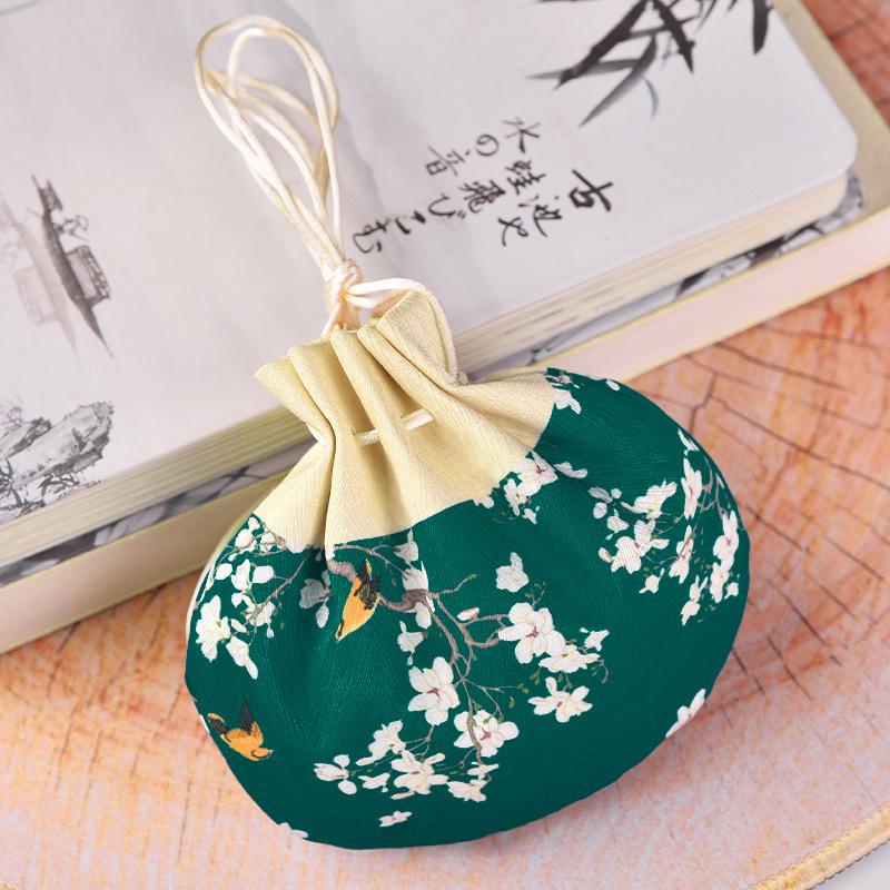 Dragon Boat Festival Lucky Sachet and Coin Pouch - Hanfu Car Pendant and Small Gift.