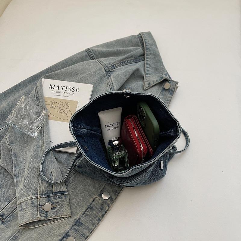 Casual canvas bag women's retro large-capacity messenger bag simple messenger bag fashion college student class bag tide