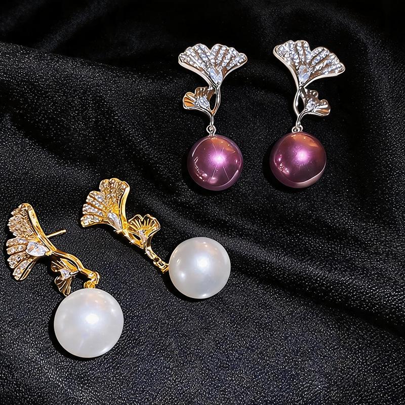 Ginkgo Leaf Pearl Rhinestone Earrings - Retro Court Style, Exquisite and Versatile High-End Fashion Studs.