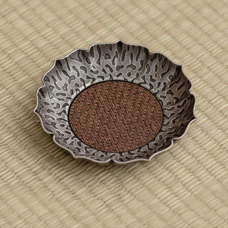 Weaved lotus tea cup coaster, vintage alloy coaster, heat-resistant tea cup coaster, suitable for home and office use