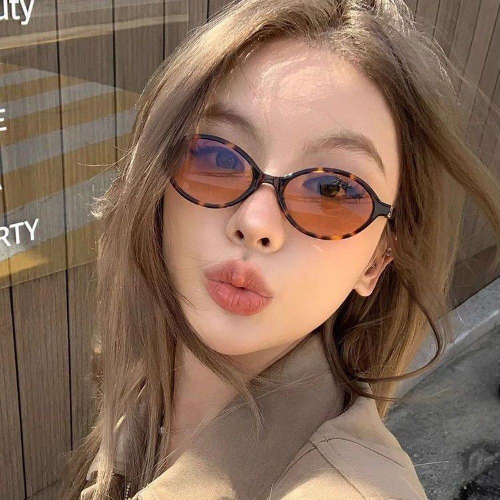 Fashion Myopia Glasses Women Men Small Oval Frame Photochromic Eyeglasses Near Sight Reading Glasses