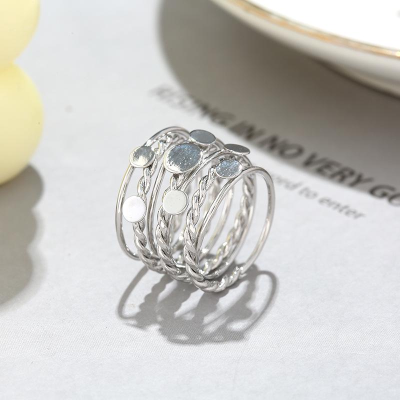 Hollow Retro Women s Mori Style Couple Ring - Minimalist Luxury