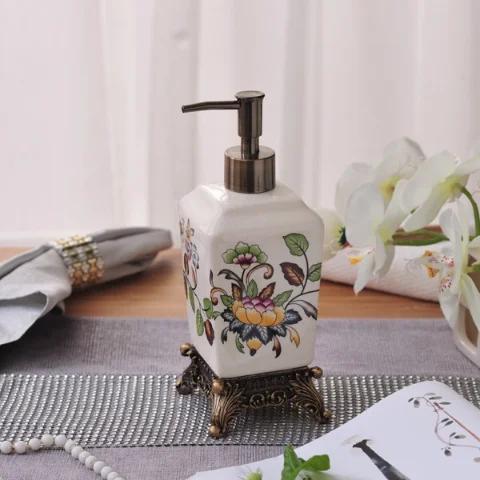 Chinese Style Ceramic Lotion Bottle Vintage Portable Lotion Shampoo Water Bottling Household Soap Dispenser Bathroom Accessories