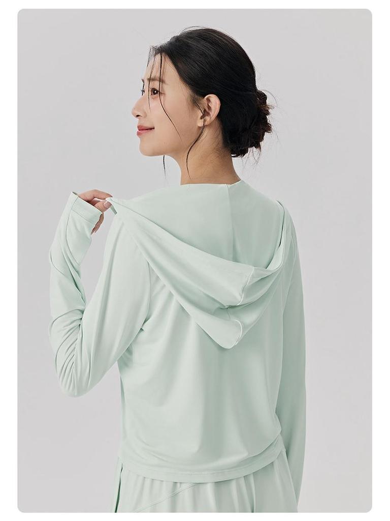 Women's Three-Piece Yoga Suit: Casual Pilates Fitness Set with Sun Protection