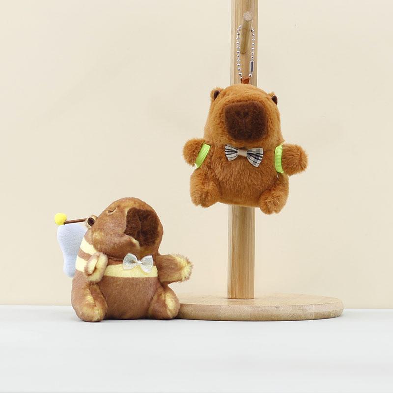Plush Capybara Cartoon Toy Animal Pattern Bee Hanging Doll Decorations Keychain