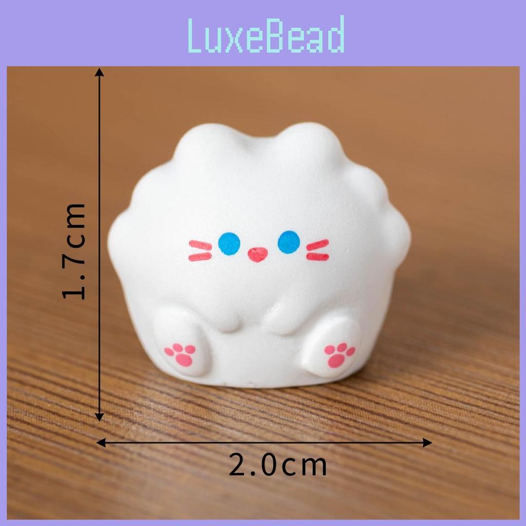 Resin Cute Cat Figure With Cartoon Design For Car Desk Decor And Gift Idea