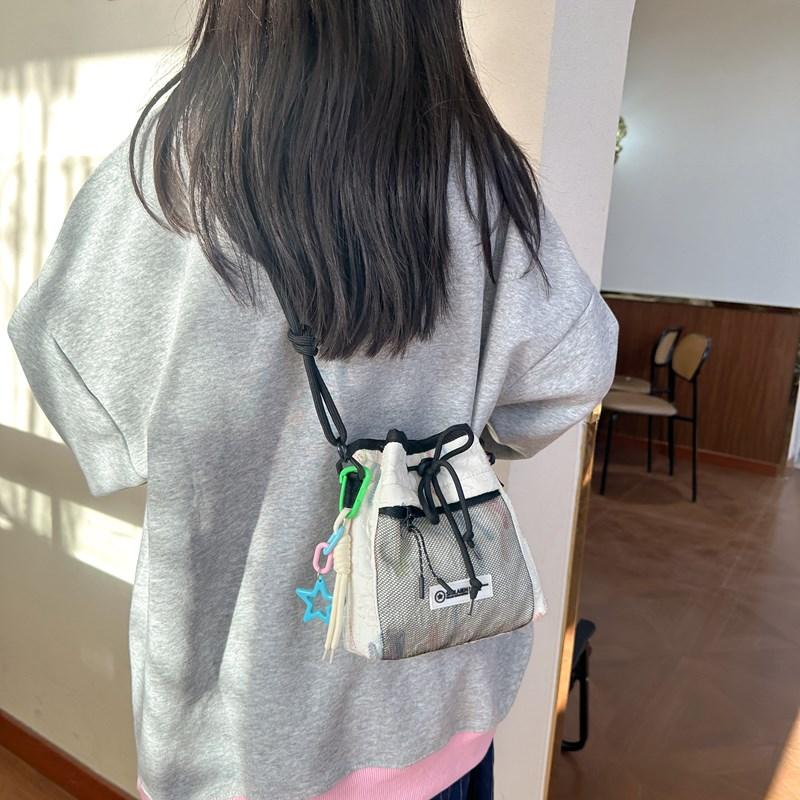 

Нейлоновая сумка через плечо со шнурком для женщин, легкая сумка через плечо, простой дизайн, высокое качество