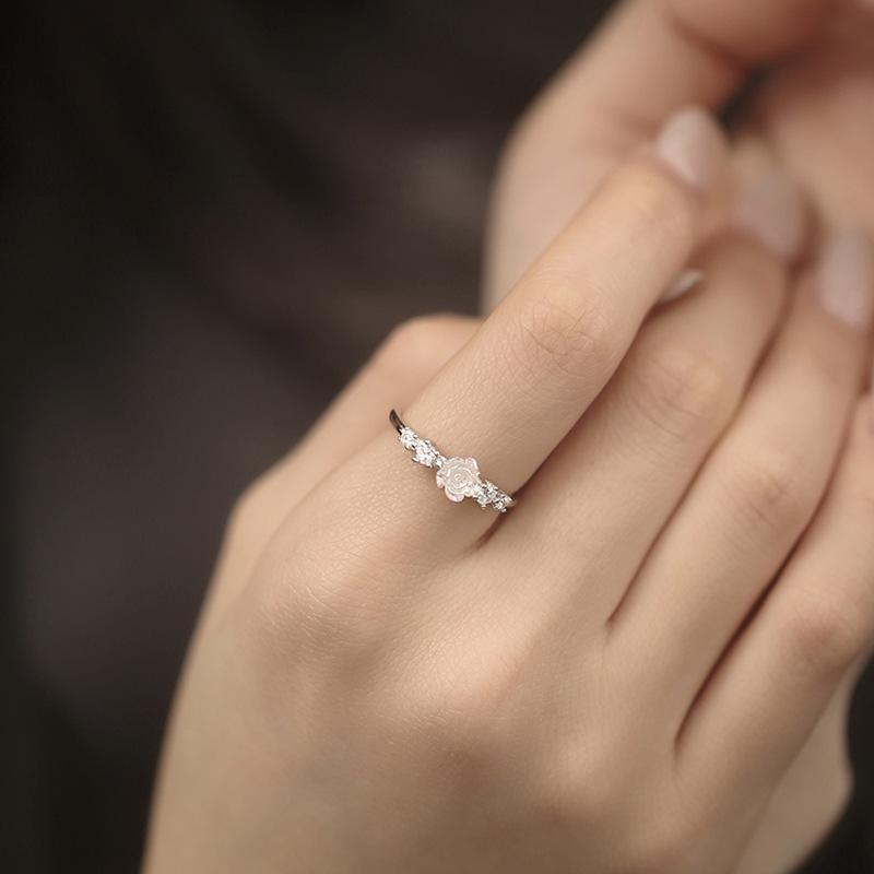 Red Rose Cinnabar Camellia Diamond Ring: Unique Birthday Gift for Girlfriend