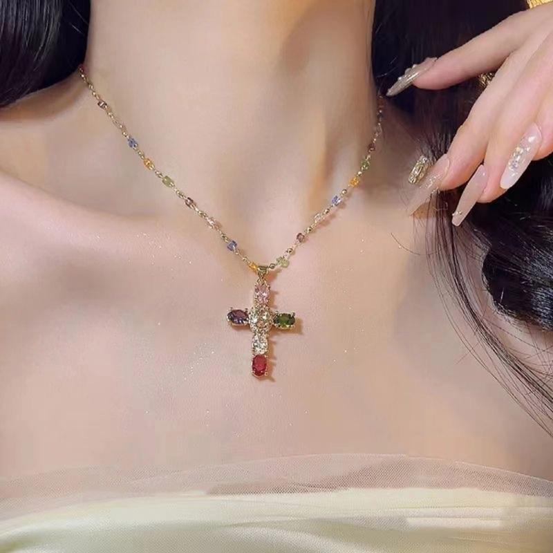 Beautiful Unique Necklace Beads Necklace Christian Jewelry Pendant Necklace Beads Texture Fashion Neck Jewelry for Woman