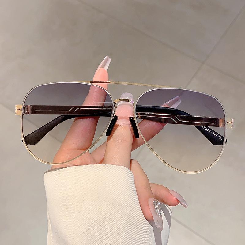 

Classic Pilot Metal Sunglasses Women For Men Male Trend Vintage Sun Glasses Luxury Brand Designer Punk Popular Shades Uv400