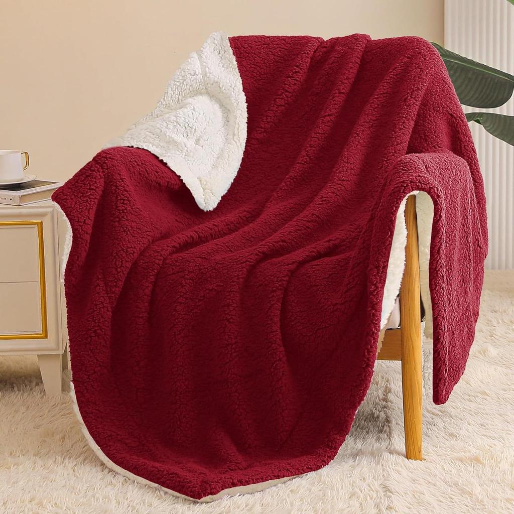 Double-Layer 100% Polyester Eco-Friendly Luxury Lamb Flannel Sherpa Blanket Winter Solid Color Thick Knitted Quilt