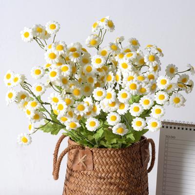 30-köpfiger künstlicher Kamillenblumenstrauß Lebensechter Seiden-Gänseblümchen für Heim-Hochzeitsdekoration