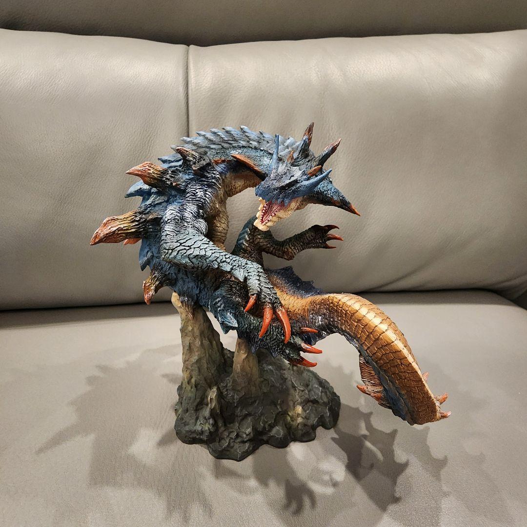

[USED] Lagiacrus Reprint Monster Hunter Creator s Model