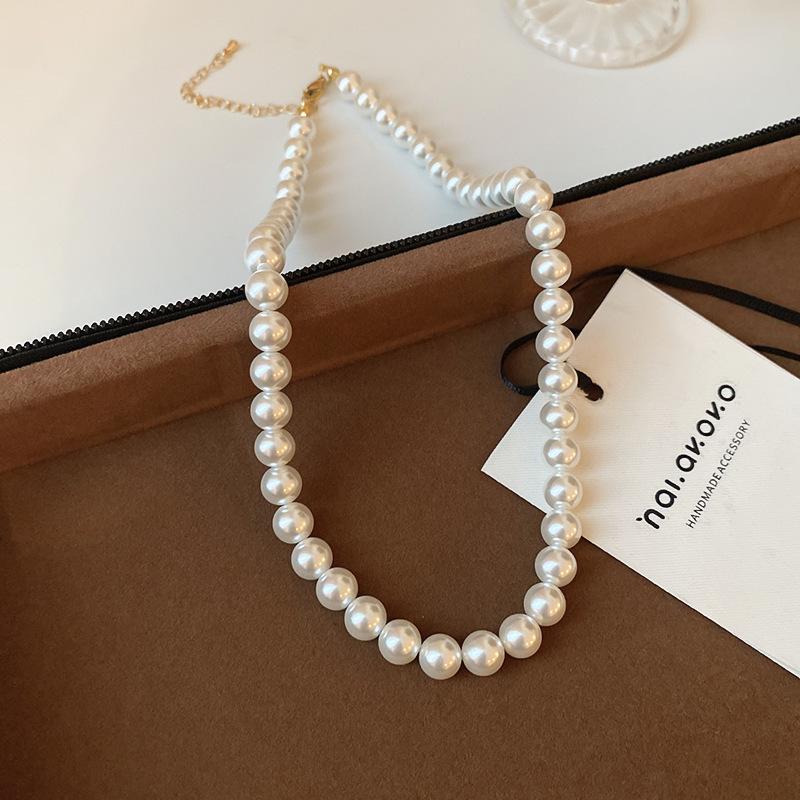 Vintage French Pearl Sweater Necklace: Elegant, Extra-Long Design for Versatile Fashion