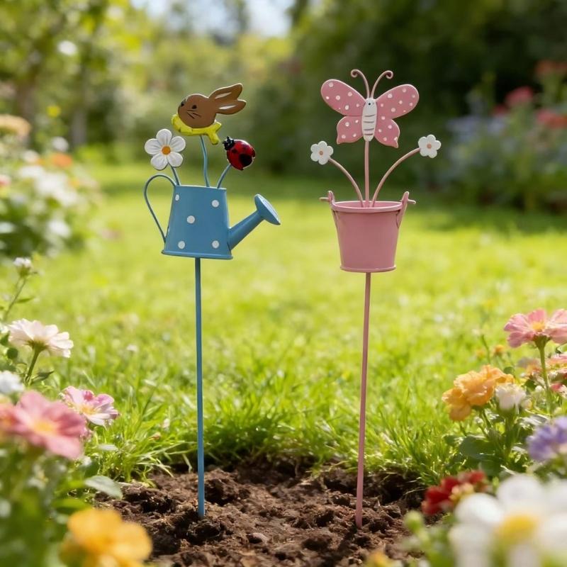 Artistic Iron Flower Petal Ground Spikes Decorative Garden Stakes For Enhancing Garden Or Patios Aesthetics