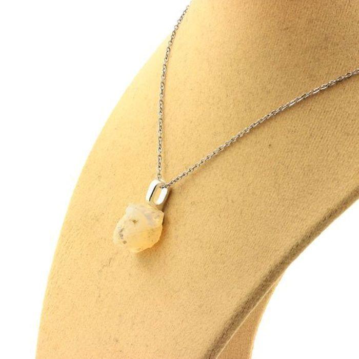 Pierres et Minéraux. Collier Opale brut. 6.59 ct. Wello, Ethiopie.