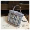 Niche Bag Women's New Summer Versatile Fashion Messenger Bag Portable Box Bucket Bag