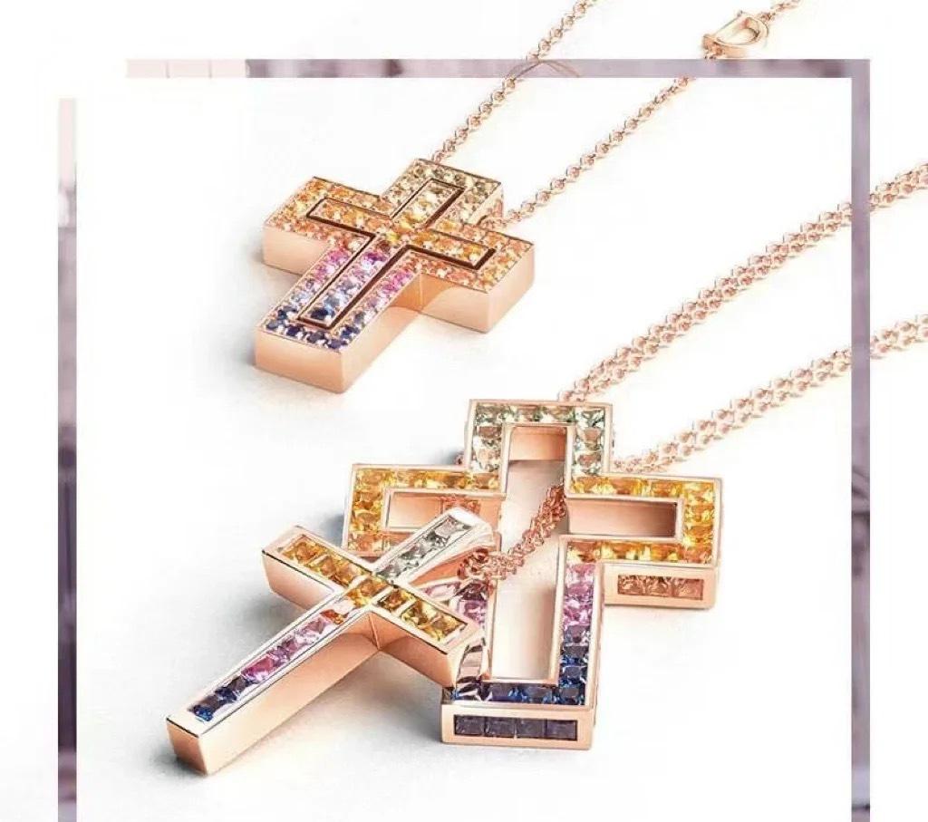 D Letter Diamond Cross Necklace: Luxurious, Versatile, Unisex Clavicle Chain
