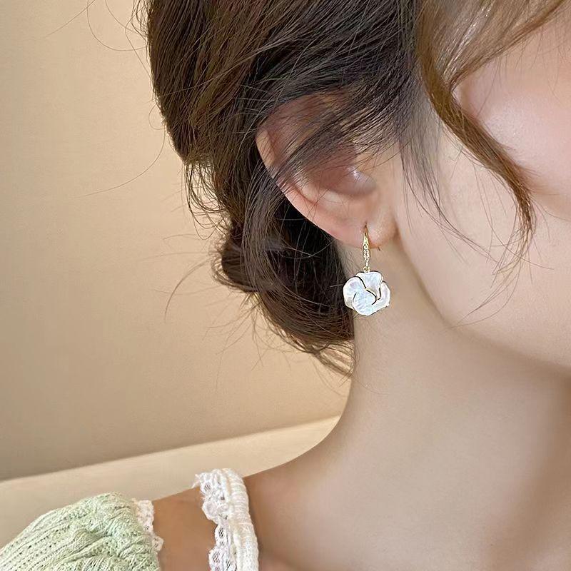 New French Gentle Camellia Earrings for Women Unique Design Personalized Fashion Daily Accessories Party Birthday Gifts