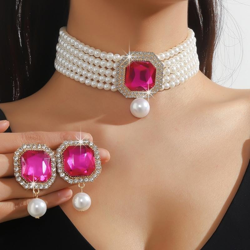 Pack Of 1 Set Elegant Multilayer Faux Pearls And Geometric Crystal Necklace and Earrings Set For Women Lady