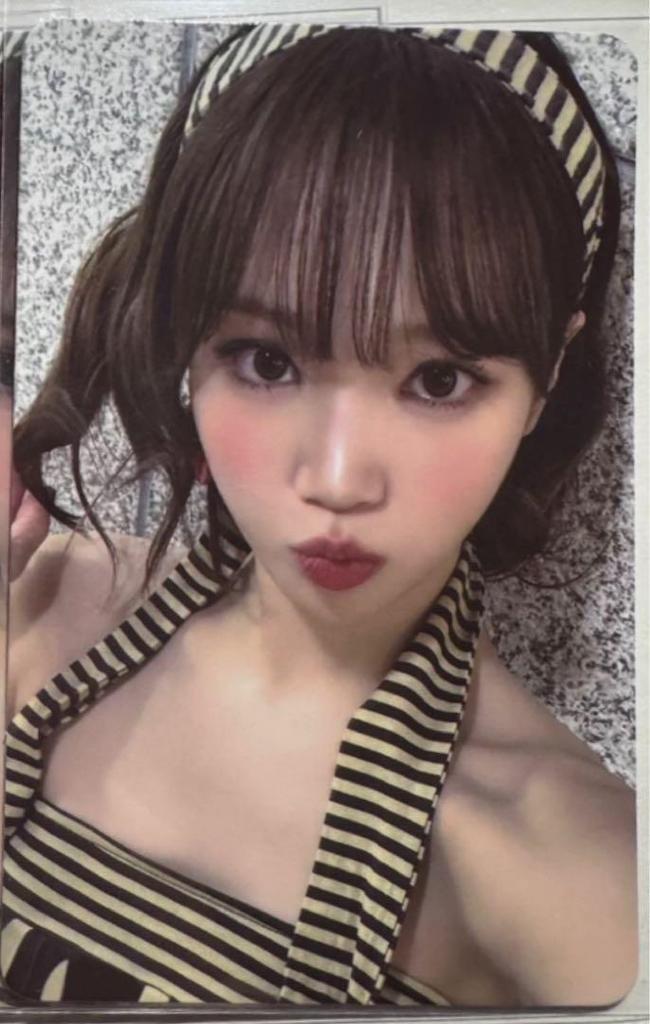 [USED] LESSERAFIM HOT Chaewon China Idoustage 2.0 Trading Card