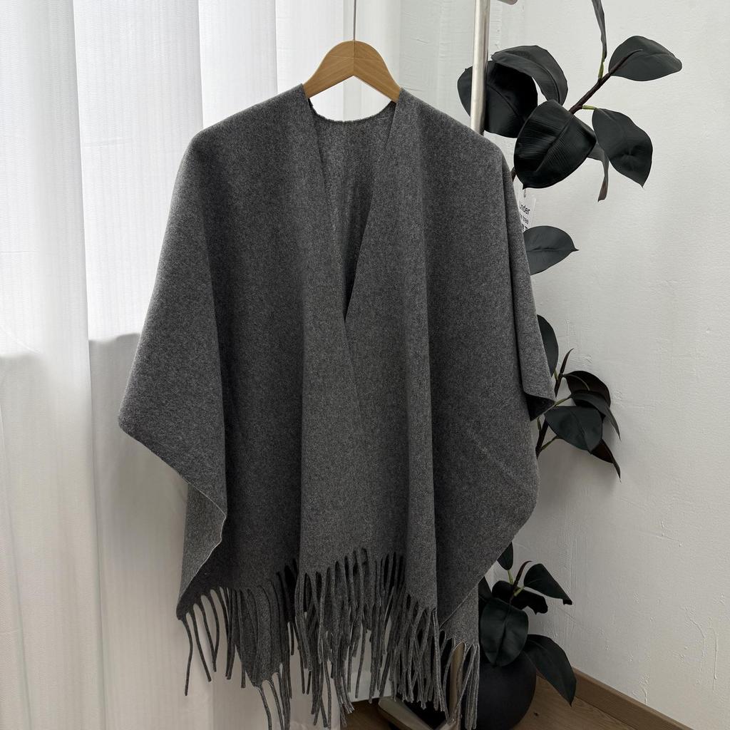 Autumn/Winter Wool Cape: Warm, Cold-Resistant, High-End Slit Shawl Cloak