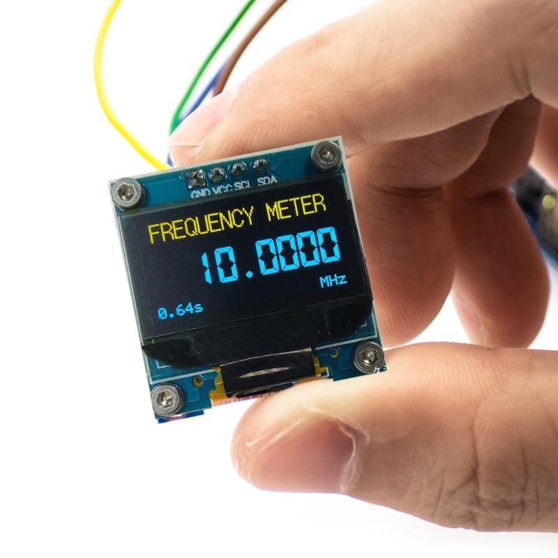 Digital Frequency Meter Featuring Wide Ranging 20MHz to 2.7GHz and High Resolution Clear Screen for Radio Signal Analysis