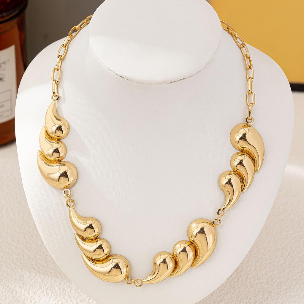 Fashion Necklace For Women Ladies