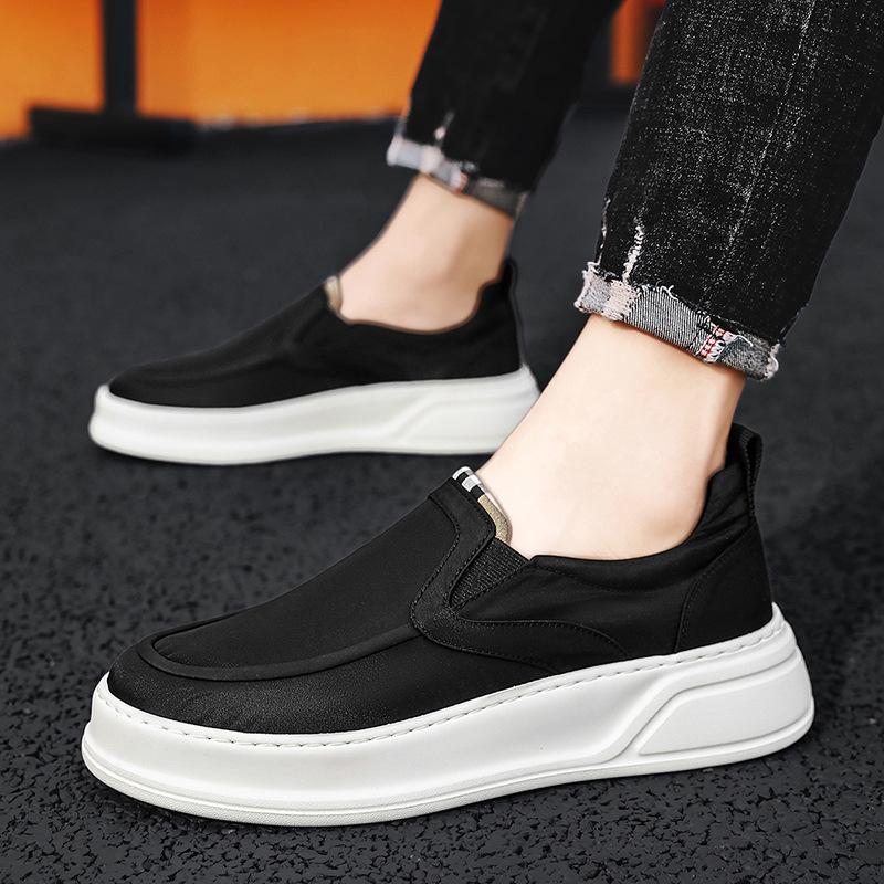 

Мужская обувь 2025 лето новая универсальная трендовая обувь на мягкой подошве популярная удобная трендовая дышащая обувь на одной педали ленивая повседневная 44 чёрный