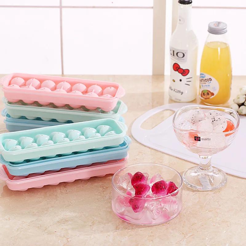 

14 Grid Small Ice Hockey Double Plastic Ice Grid Round Love Mould Save Space Ice Box Creative Kitchen Accessories Popsicle Mold Circle