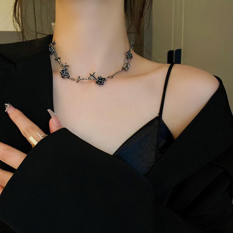 Korean super flash diamond bow tassel necklace fashion personality collarbone chain necklace women