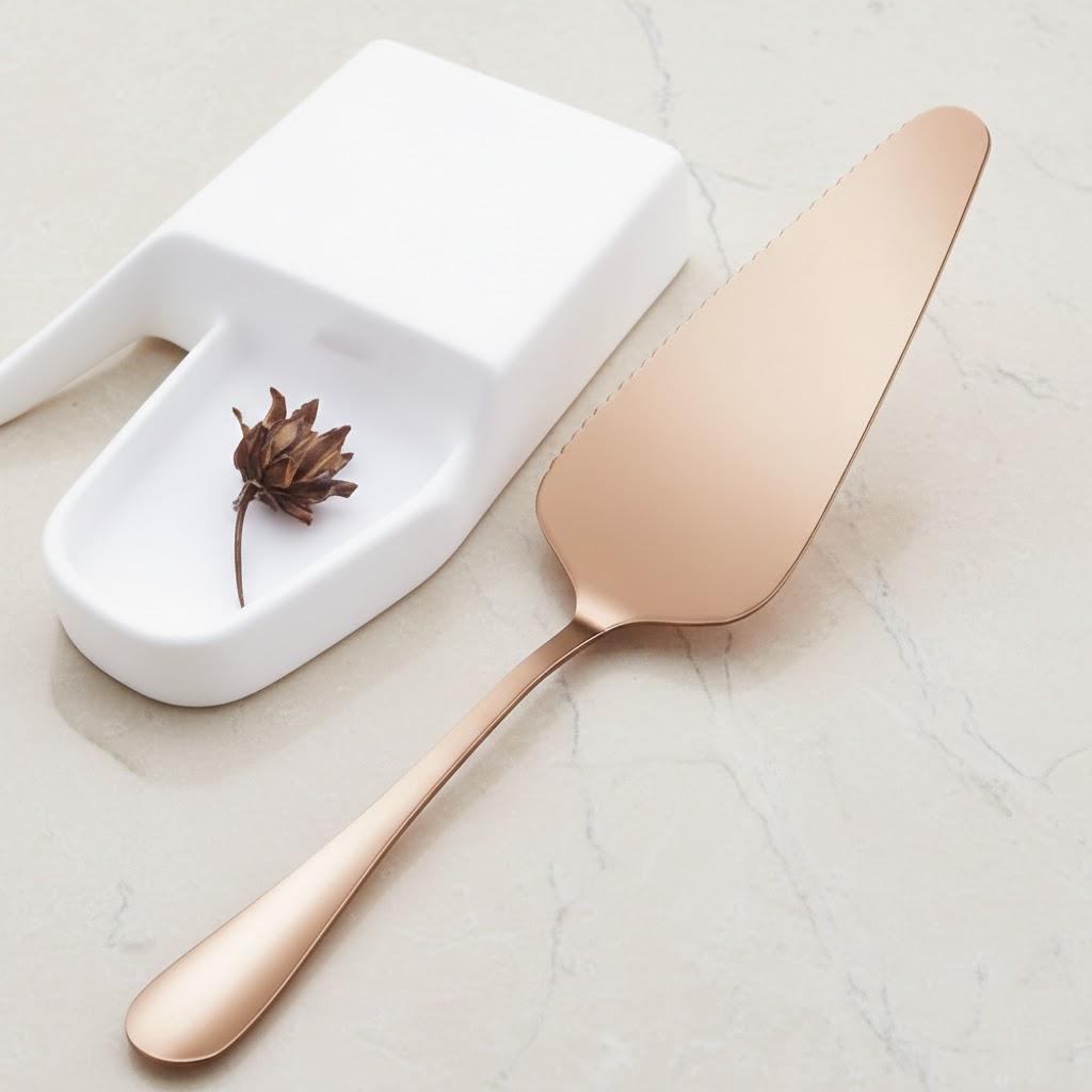 

Multicolor Stainless Steel Cake Server Pizza Cutter Pie Spatula Baking Tool Kitchen Utensils Essential for Baking розового золота