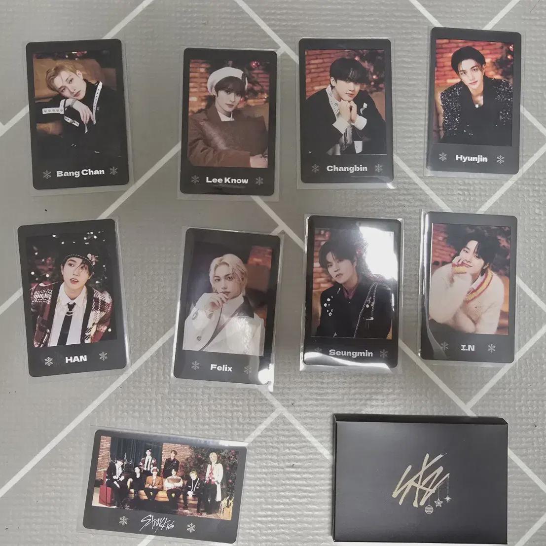 

Straykids Christmas Photocard Set