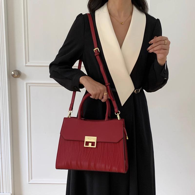 Mom's Bag, A Grand Middle-aged Crossbody Women's Bag, Handbag, Large Capacity, Red Wedding Bag, Mother-in-law's Bag